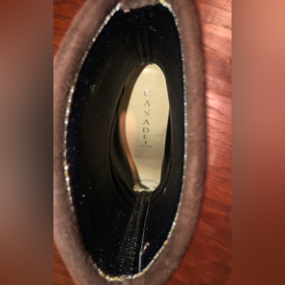 CASADEI brown suede ankle boots with leather sole. Size 6. - Picture 7 of 7